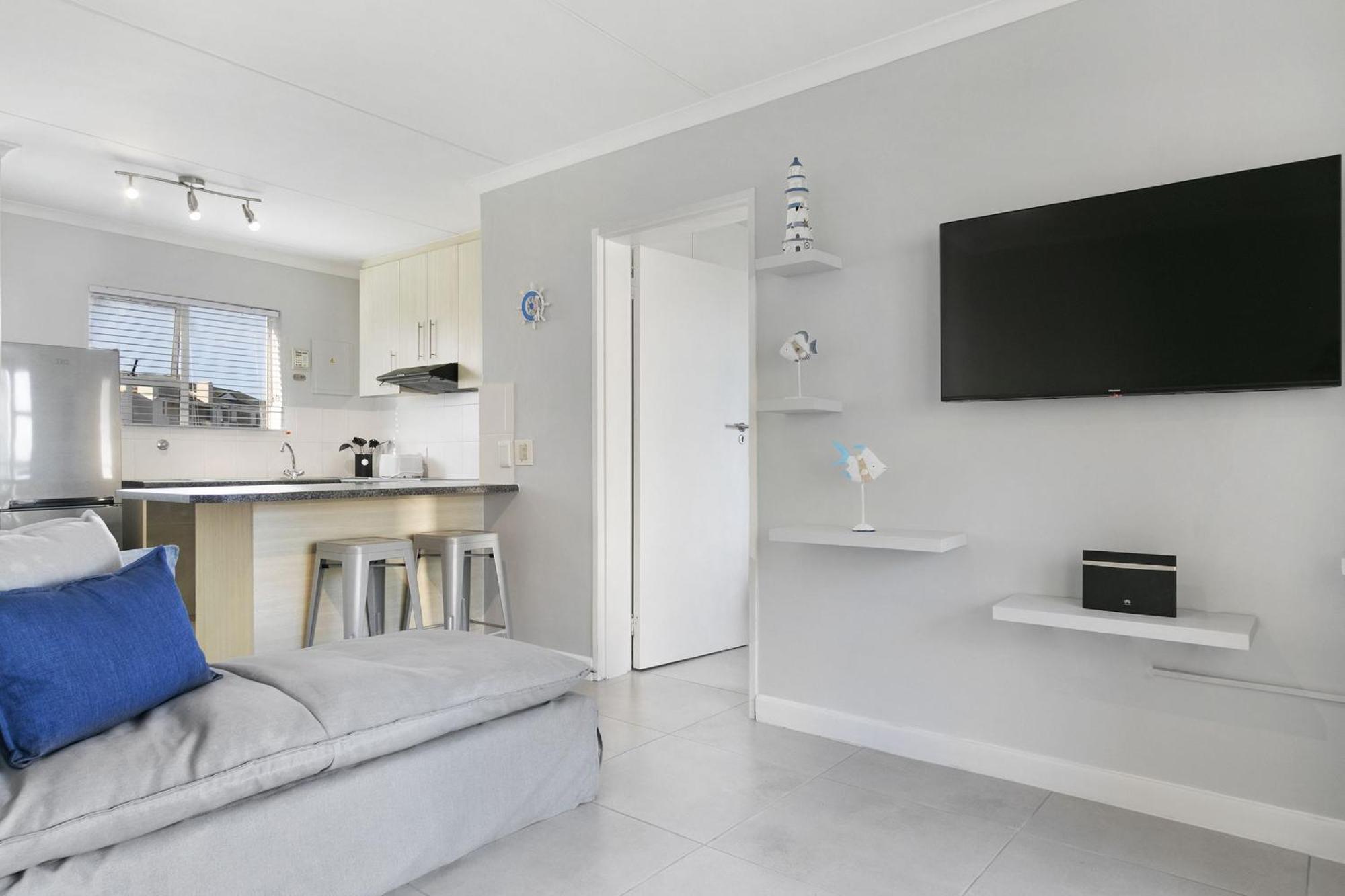 Big Bay Beach Club 122 By Hostagents Apartment Bloubergstrand Bagian luar foto